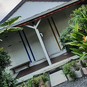  Hébergement de vacances Les De Roseau